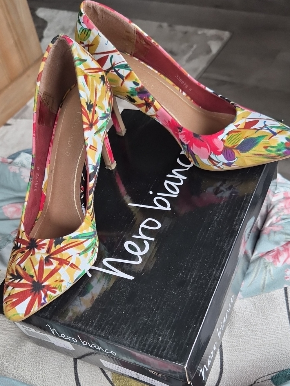 Floral Pointed-Toe High Heels - Multicolor